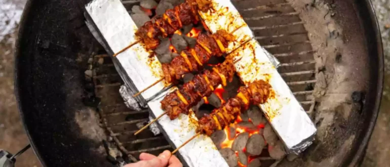 串焼き、ケバブ、焼き鳥を美味しく焼くためのグリルセッティング方法