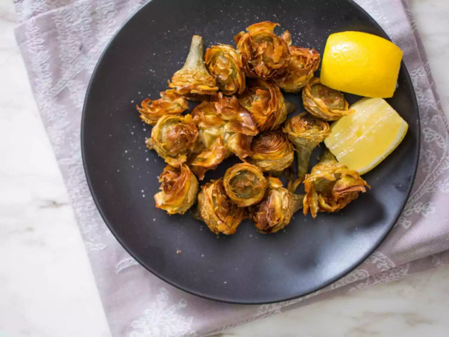 Alcachofas fritas a la romana (Carciofi alla Giudia) Receta