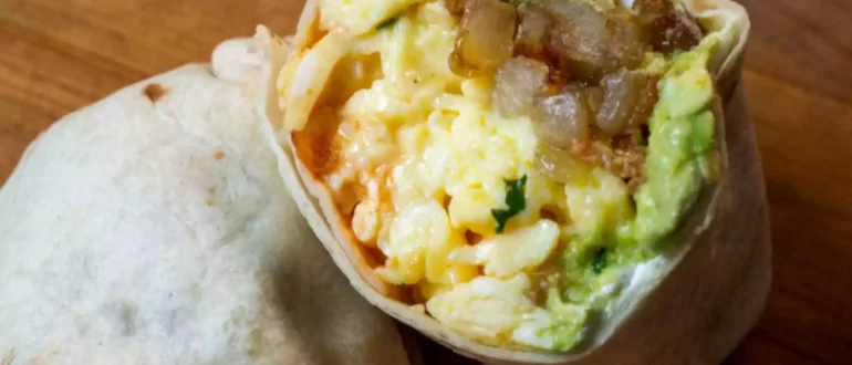 Pastırma, Yumurta ve Peynirli Kahvaltılık Burrito Tarifi